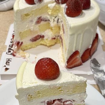 Who’s bakery - Do delicate and filled with deliciousness - Bakeries Near Me - North Charleston, South Carolina