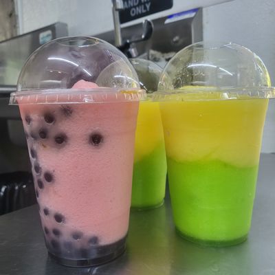 Serious Salads Food Truck by null