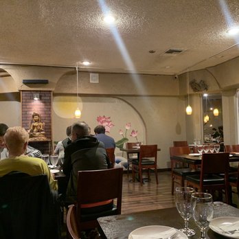 Bahn Thai Restaurant - You'll walk up the front steps to this room - Thai Near Me - Seattle, Washington Bahn Thai Restaurant - You'll walk up the front steps to this room - Thai Near Me - Seattle, Washington