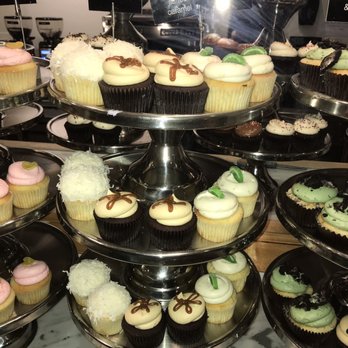 Georgetown Cupcake - Cupcakes Near Me - Washington, DC, District of Columbia