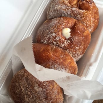 Leonard's Bakery - MALASADAS!!! - Bakeries Near Me - Honolulu, Hawaii