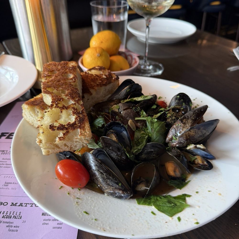 bar Vetti - Italian Near Me - Louisville, Kentucky bar Vetti - Italian Near Me - Louisville, Kentucky