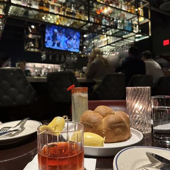 CdM Restaurant - New American Near Me - Corona Del Mar, California