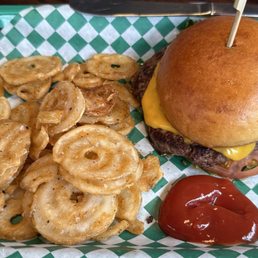 Cheeseburger with fries Cheeseburger with fries