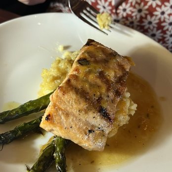 Harrington's By the Bay - Salmon - Wine Bars Near Me - Traverse City, Michigan