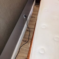 Heritage Inn Express - Trash and food