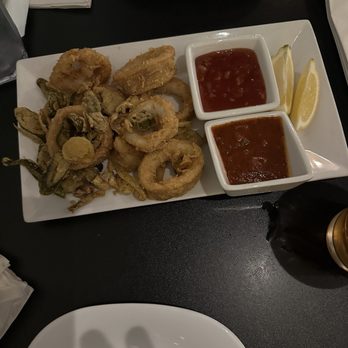 Scuola Pizza - Calamari - Pizza Near Me - Gainesville, Florida