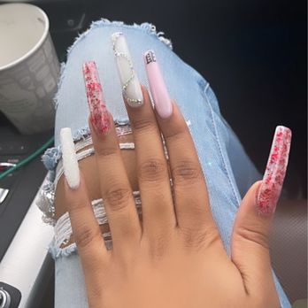 Crystal Nails - Nail Salons Near Me - Oakland, California