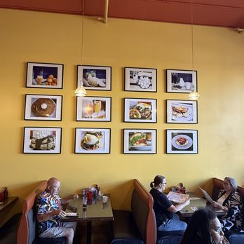 Griddlecakes - The food literally co eat out like this and I li e the charm G atmosphere - American Near Me - Las Vegas, Nevada Griddlecakes - The food literally co eat out like this and I li e the charm G atmosphere - American Near Me - Las Vegas, Nevada