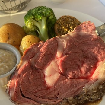Skylon Tower - Prime rib - medium rare - Canadian (New) Near Me - Niagara Falls, Ontario Skylon Tower - Prime rib - medium rare - Canadian (New) Near Me - Niagara Falls, Ontario