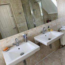 Pronto Cleaning Services - Restroom cleaning