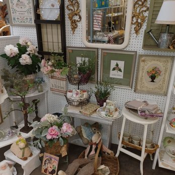 Cottage Antiques and Crafts - Arts & Crafts Near Me - Allentown, Pennsylvania
