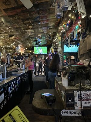 Huc-A-Poos Bites and Booze by null