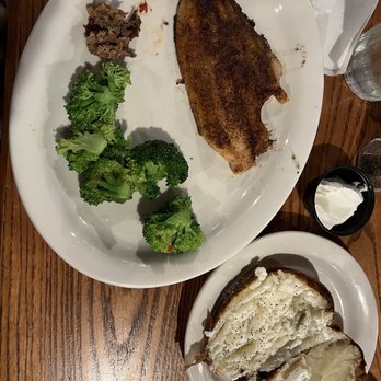 Cracker Barrel Old Country Store - Tilapia with broccoli and baked potato - American Near Me - Elkton, Maryland