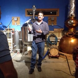 Foley's Paddy Wagon Tours - Distillery Tours Rock!