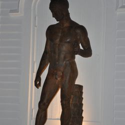 Perim Lang Antiques