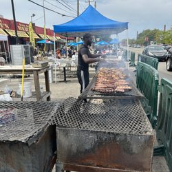 Bert's Warehouse Theatre - Saturday BBQ