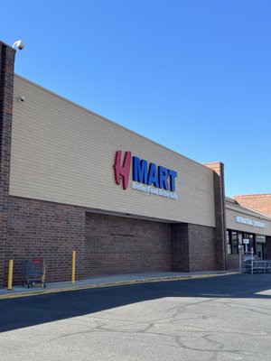 H Mart Lynnwood by null