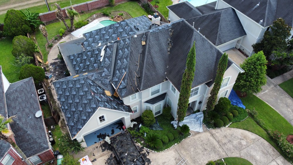 Slide of Aragon Roofing & Restoration