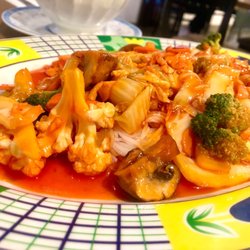 Thanh's Palace - Sweet And Sour Sautéed Chicken With Vegetables on Rice Vermicelli Noodles