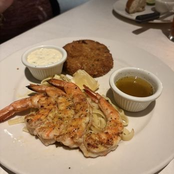 The Chop House - Appetizer, crab cake and grilled shrimp. - New American Near Me - Hendersonville, Tennessee