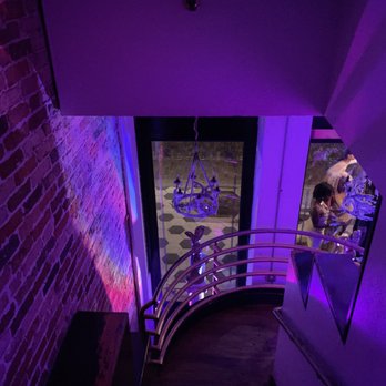 McQueens Social Lounge