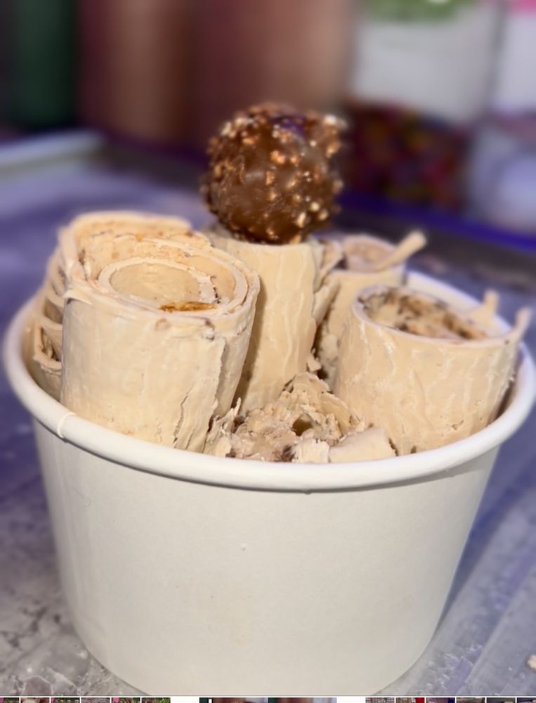 Karachi Tawa Ice Cream Logo