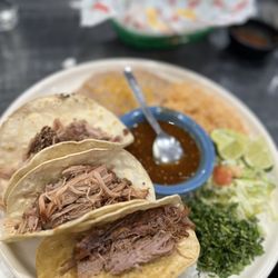 Guadalajara Mexican Restaurant - Carnitas tacos plate