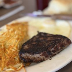 Monica’s Cafe - Yum