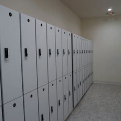 Ceremny - Lockers