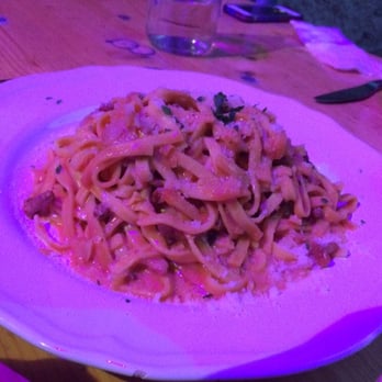 La Galleria Italiana - This light was driving me nuts the entire meal - so hard to see. - Italian Near Me - Berlin, BE