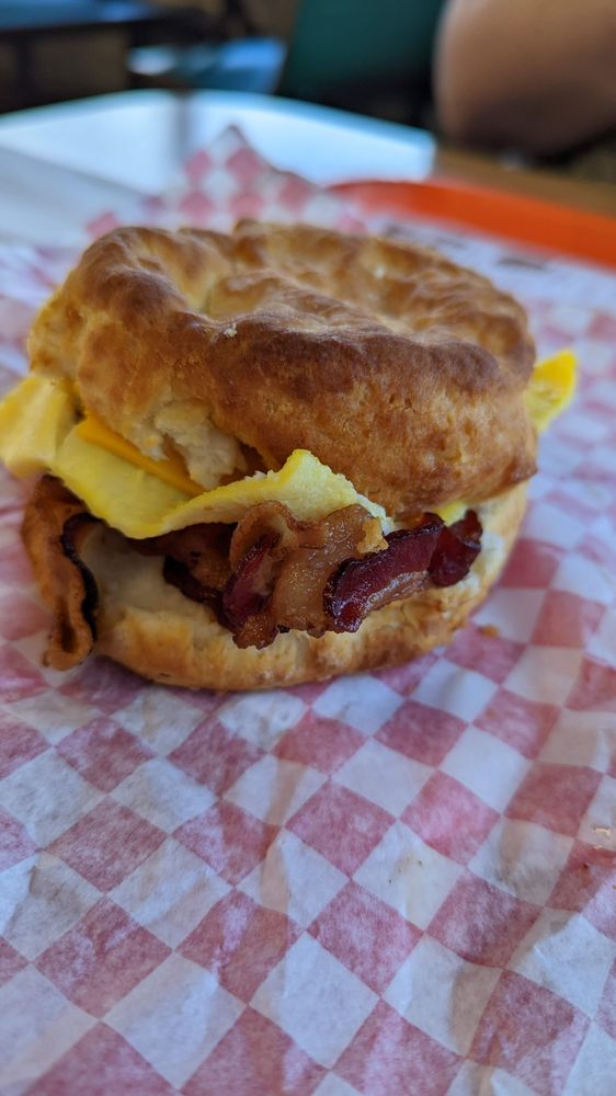 THE BISCUIT CO Updated June 2024 20 Photos & 21 Reviews 201 W Academy St, Randleman, North