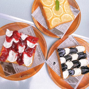 Davelle - Berry and Cream Cheese Toast, Black sesame and cream cheese toast, Honey Lemon Toast - Japanese Near Me - New York, New York Davelle - Berry and Cream Cheese Toast, Black sesame and cream cheese toast, Honey Lemon Toast - Japanese Near Me - New York, New York