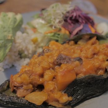 Yerba Buena del Sisal - Chile relleno de picadillo vegano - Mexican Near Me - Valladolid, YUC Yerba Buena del Sisal - Chile relleno de picadillo vegano - Mexican Near Me - Valladolid, YUC