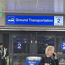 Valley VIP Drivers - Phoenix Sky Harbor Ground Transportation Pickup Terminal 4