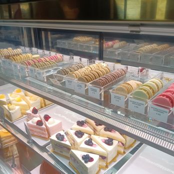 Tous Les Jours - Cakes and macaroons - Bakeries Near Me - Virginia Beach, Virginia Tous Les Jours - Cakes and macaroons - Bakeries Near Me - Virginia Beach, Virginia