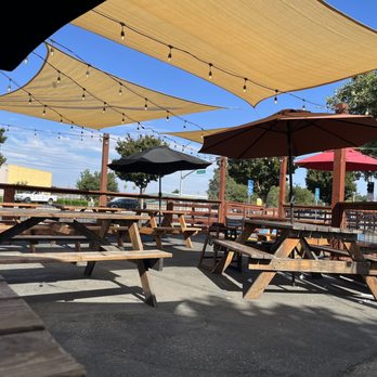 BBQ 152 - 7/23/23 outdoor patio dining - Barbeque Near Me - Gilroy, California