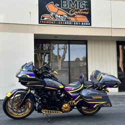 Billy's Moto Garage - 2nd to none...