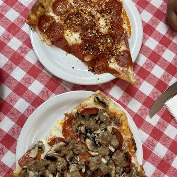 Gio's Pizza - Pepperoni pizza slice and a specialty pizza slice - Pizza Near Me - Santa Rosa, California Gio's Pizza - Pepperoni pizza slice and a specialty pizza slice - Pizza Near Me - Santa Rosa, California