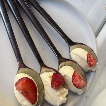 G-Love - Cheesecake - New American Near Me - Portland, Oregon