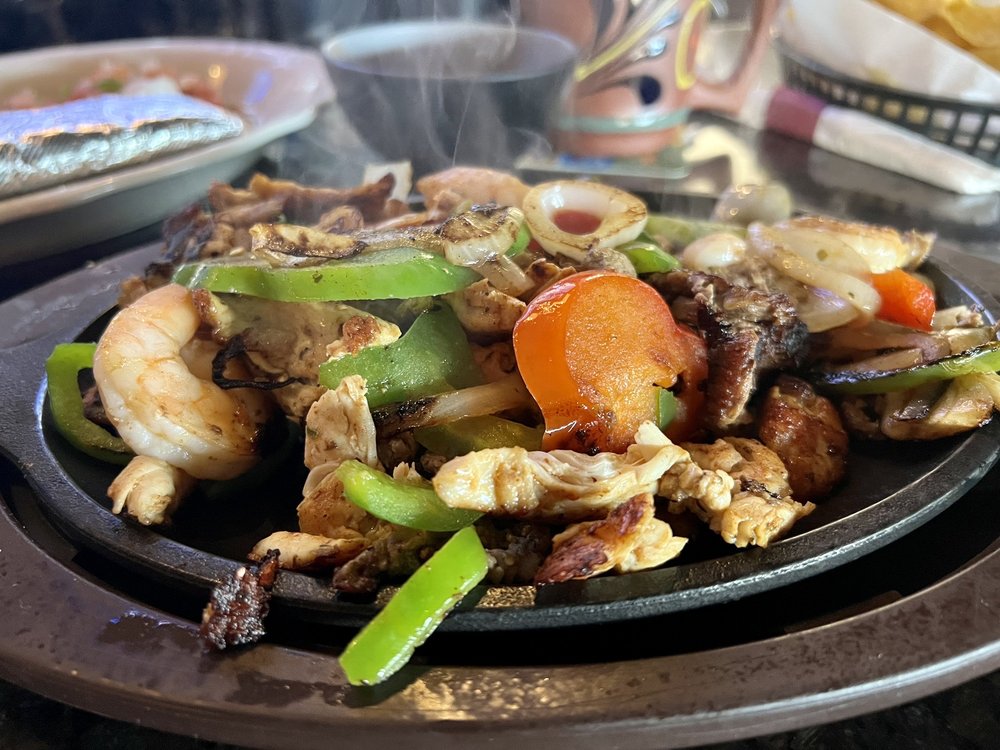 Plaza Azteca — Mexican restaurant in Norfolk