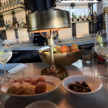 La Connessa - Cocktail Bars Near Me - San Francisco, California