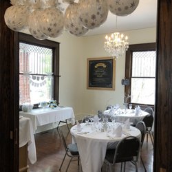 Baker's Hill Inn - Loved Baker's Hill Inn bed and breakfast to host my sister in law's baby shower!