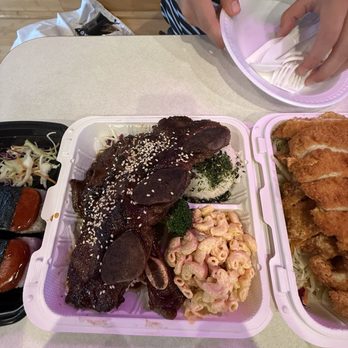 Aloha Hawaiian BBQ - Kalbi Short Ribs - Hawaiian Near Me - Chicago, Illinois