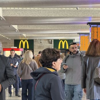 Stazione Termini - Train Stations Near Me - Rome, RM
