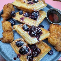 Chicken and Waffle Order - Should be called Chicken bites and Waffles Chicken and Waffle Order - Should be called Chicken bites and Waffles