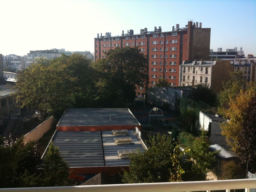 CLINIQUE DES BUTTES CHAUMONT 39 Rue Fessart, Paris, France