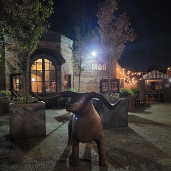 Le Moo - Entrance - Steakhouses Near Me - Louisville, Kentucky Le Moo - Entrance - Steakhouses Near Me - Louisville, Kentucky