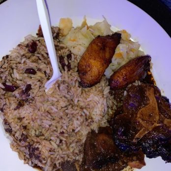 Irie Sizzler - Oxtails - Caribbean Near Me - Houston, Texas