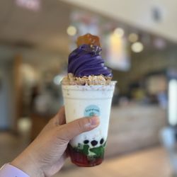 Enseamada Cafe - Halo-halo stop.